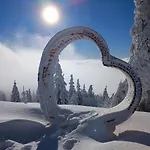 Jizdarna 아파트 Malenovice (Moravia-Silesia)
